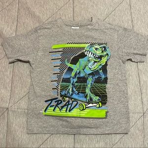 Boys/kids gray dinosaur tee shirt size XXS (4/5)